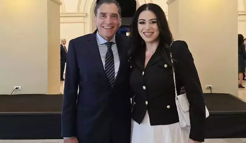 petre-roman-si-oana-roman