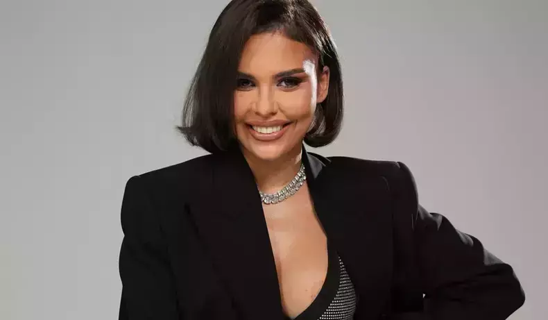 andreea-popescu1-2-1-1