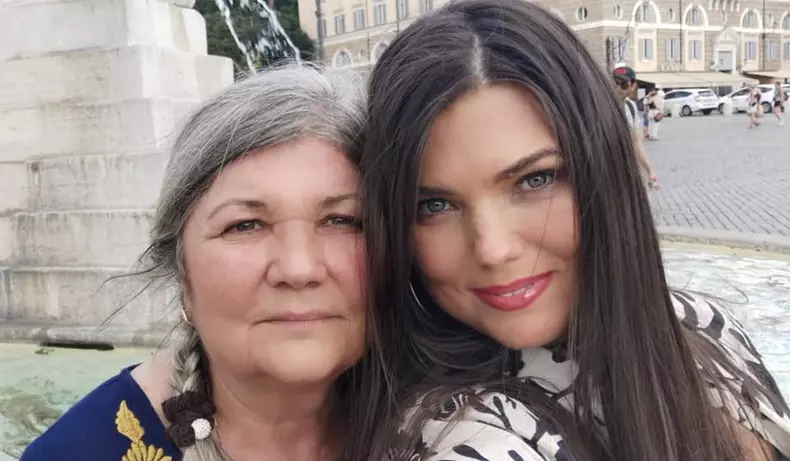 paula-seling-si-mama-2