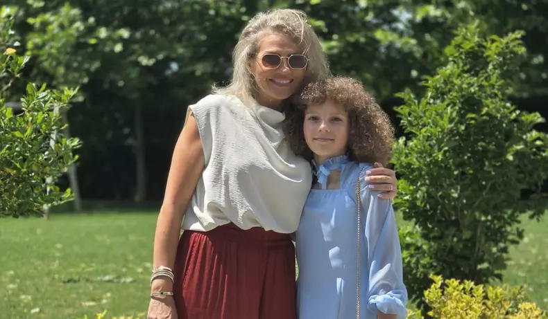 Mirela Vaida și Carla, fiica ei