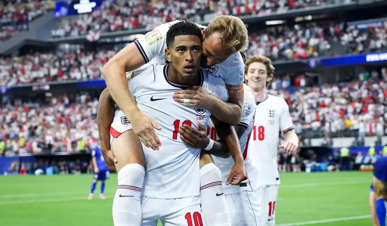 Jude Bellingham şi Harry Kane sursa Profimedia