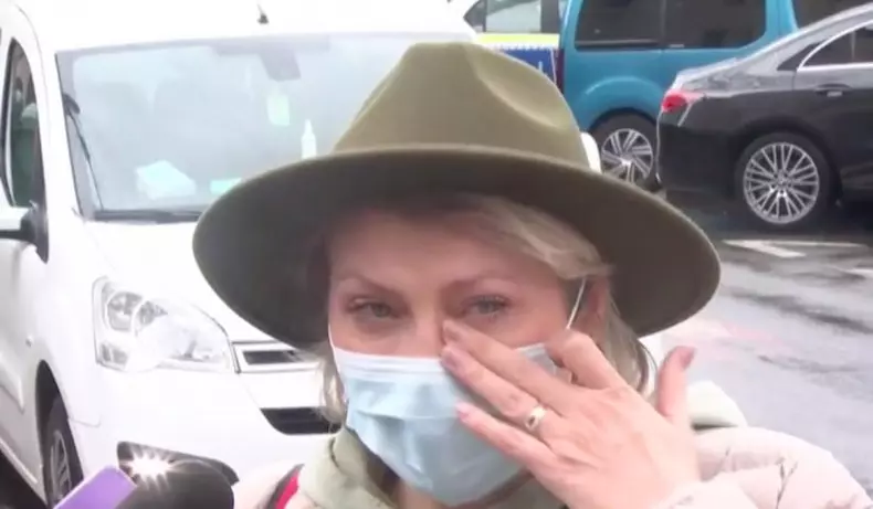 mirela-vaida-izbucnit-in-lacrimi-in-fata-sectiei-de-politie-699886