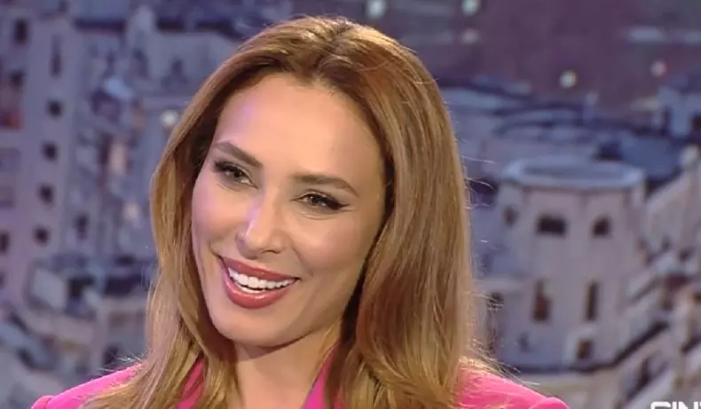 iulia-vantur-secret-succes-muzica-india-706335