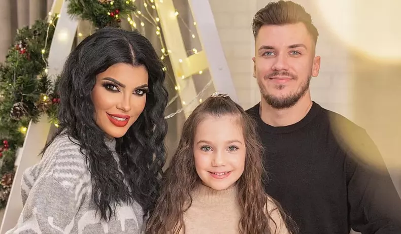 andreea-tonciu-si-familia-sa