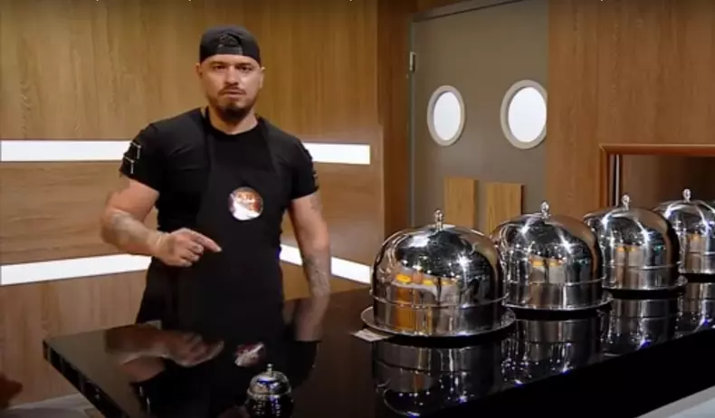 2021-03-01-11_58_11-Chefi-la-cuțite-_-Laurențiu-Ardeleanu-din-pușcărie-în-bucătăria-la-Chefi-la-Cuț