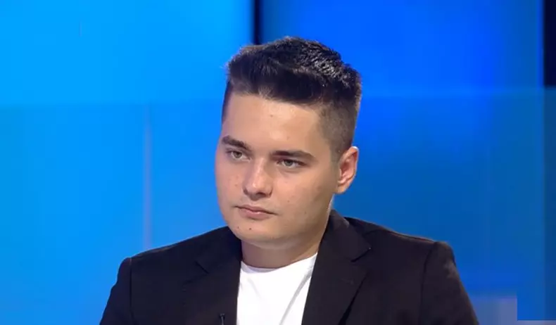 selly-generatia-mea-exista-fuga-munca-787021