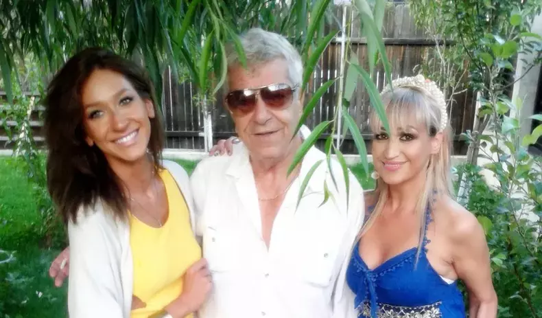 Dichiseanu impreuna cu cele mai importante femei din viata sa