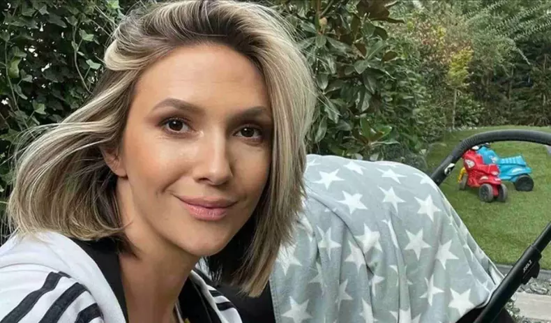 adela-popescu-fiica1-scaled-1