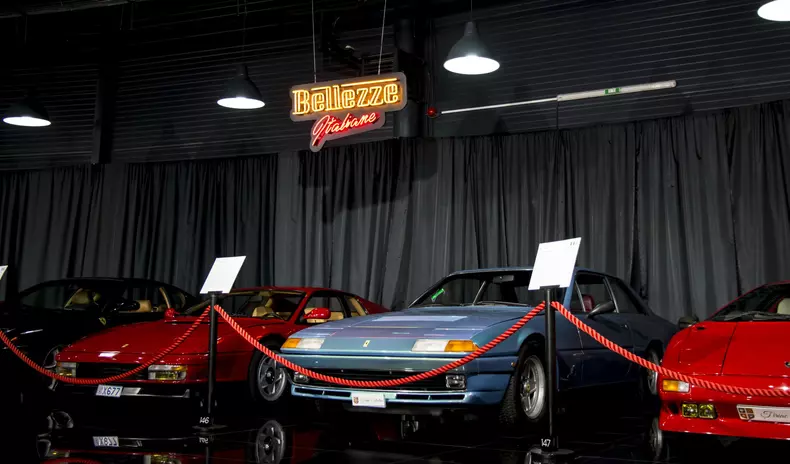 GaleriaTiriacCollection05