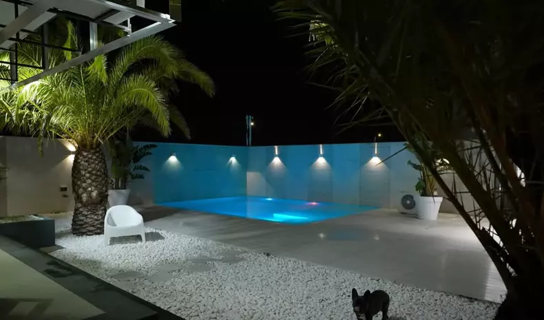curte-casa-dorian-popa
