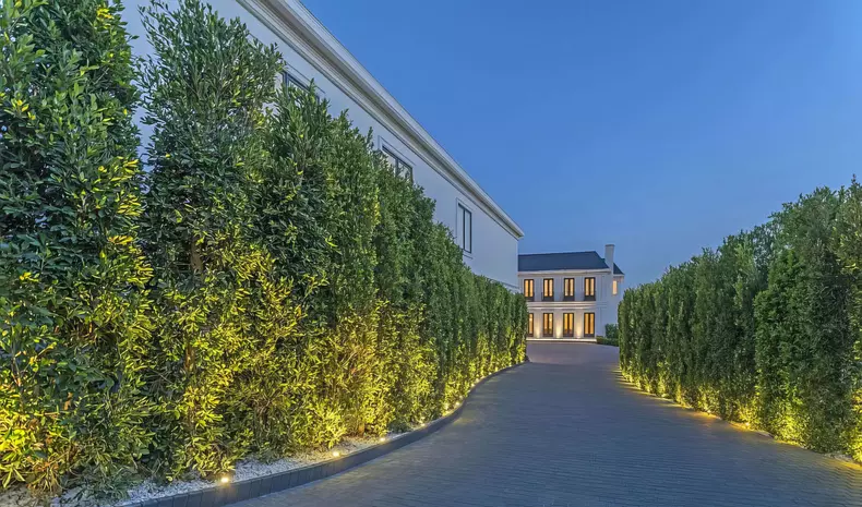 Jennifer Lopez and Ben Affleck home in Beverly Hills