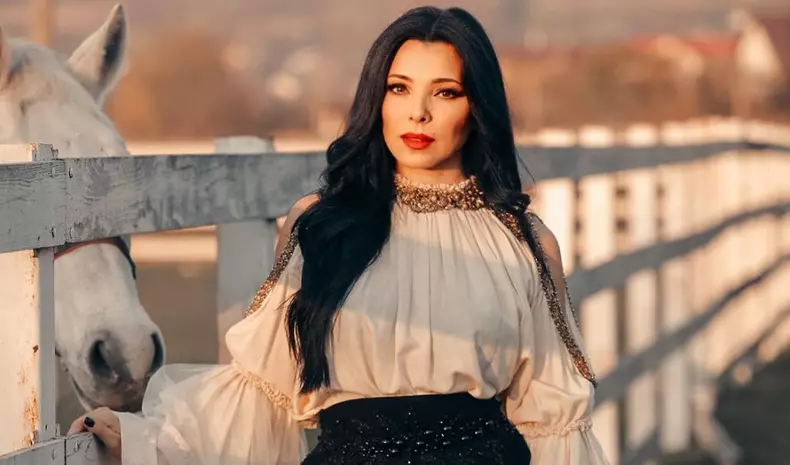 Corina Caragea