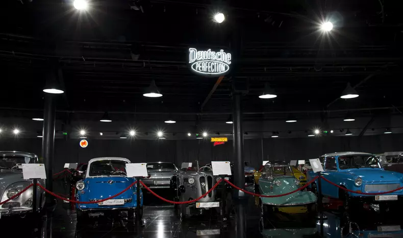 GaleriaTiriacCollection07