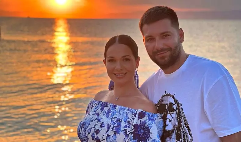 deea-maxer-si-iubitul-ei-robert-drilea-e1690228180700-1