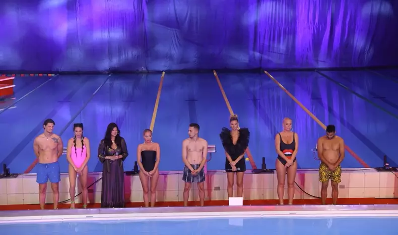 concurentii-din-finala-saptamanii-splash_vedete-la-apa_inainte_de_a_se_afla_castigatorul_1