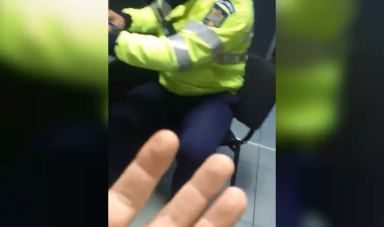 sofer-batut-politisti