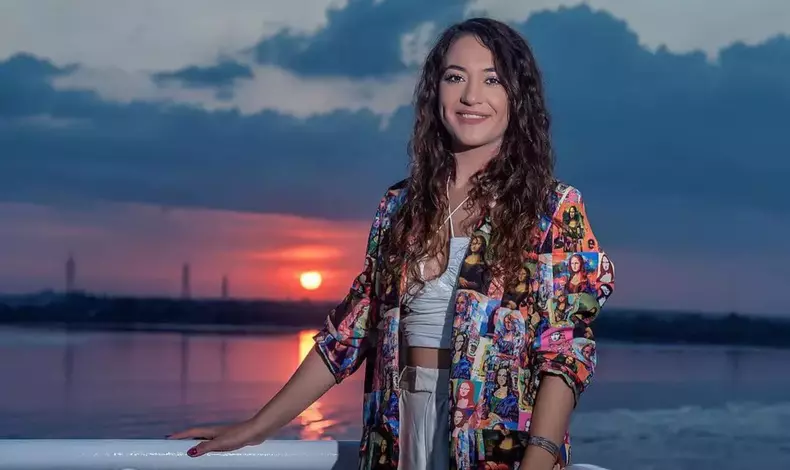 carmen-chindris-crop-1630576176