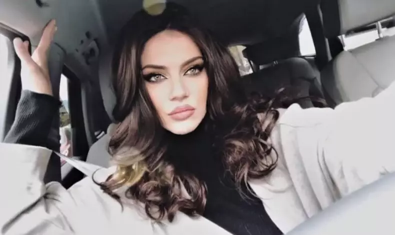 Cristina-Ich-probleme-grave-la-naștere.-”Nu-sunt-bine.-Câtă-suferință”-Ce-i-s-a-întâmplat-840x500