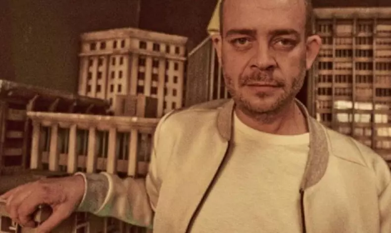 De-ce-a-plecat-de-fapt-Tataee-de-la-B.U.G.-Mafia-în-Spania.-Ce-se-întâmplă-cu-copiii-lui-Vlad-Irimia-la-doi-ani-după-mutarea-din-România-2-840x500