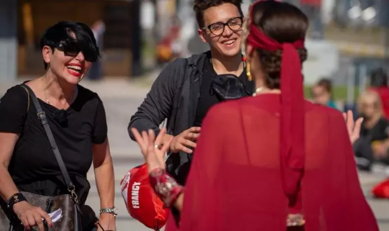 care-este-motivul-pentru-care-patrizia-paglieri-se-imbraca-numai-in-negru-1-840x500-1