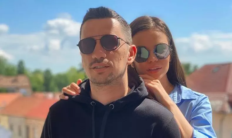 Flick va avea un copil