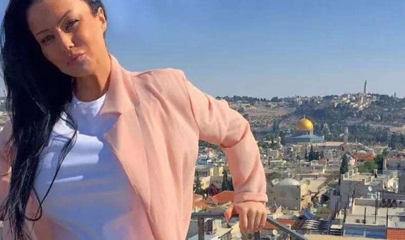 Simona Sensual atacata