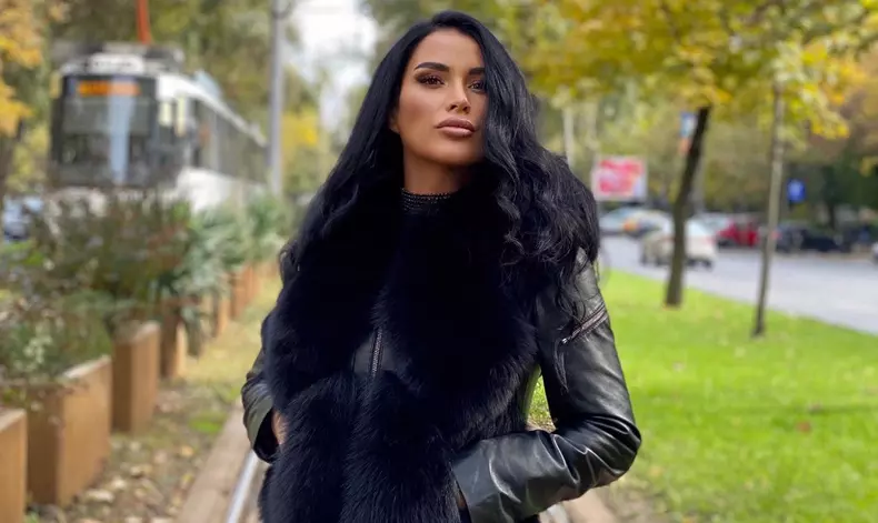 daniela crudu 212