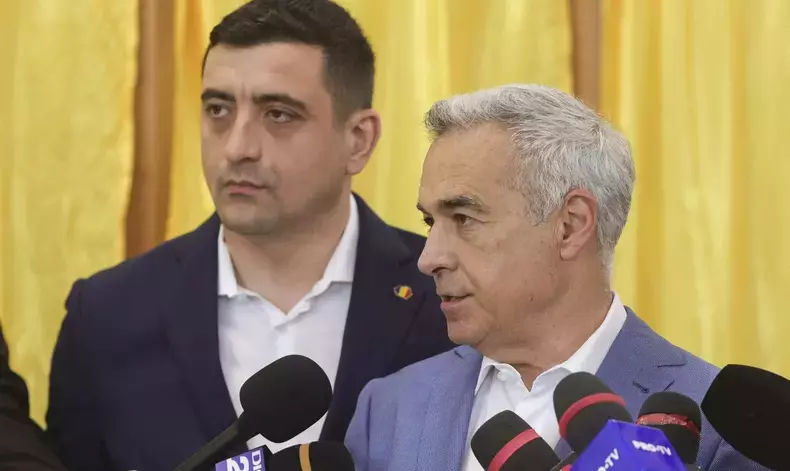 George Simion și Călin Georgescu la vot primul tur alegeri mai 2025 (9)