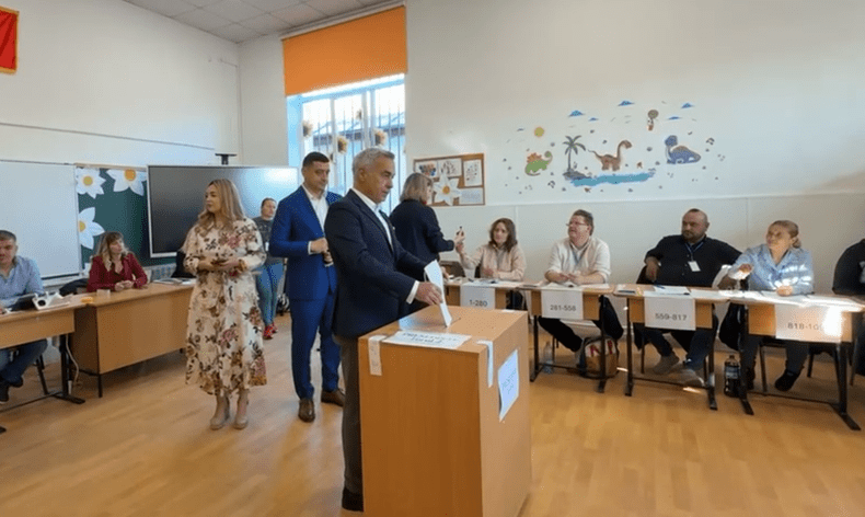 george-simion-calin-georgescu (5)