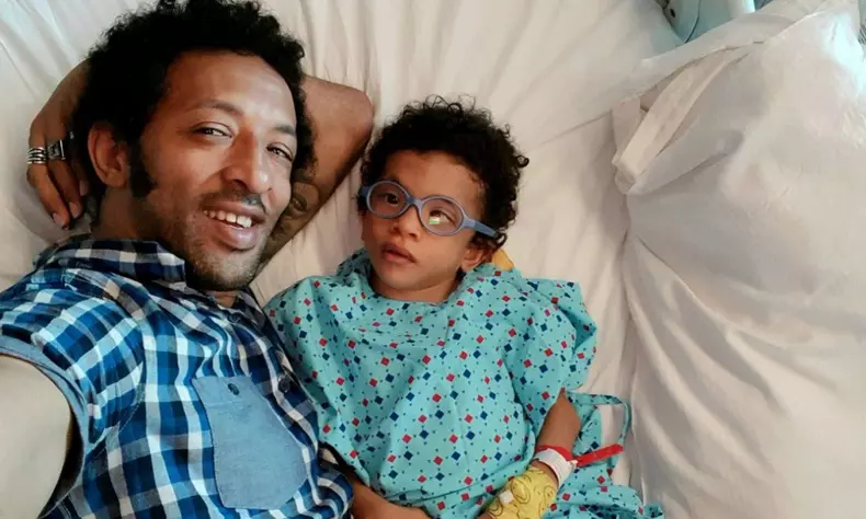 kamara-strange-bani-pentru-tratamentul-fiului-sau-bolnav-zleon-e-un-campion_2_size24-1