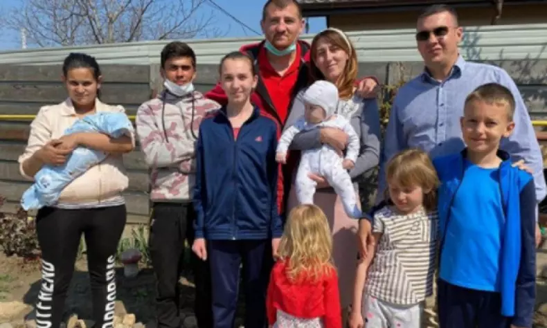 YjViMzI4ZjYxYjk1ZTFhNTc3ODZhYjVlNWU1MDc2.thumb_