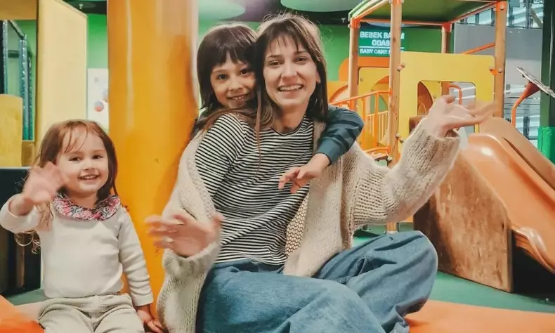Dana Rogoz (3)