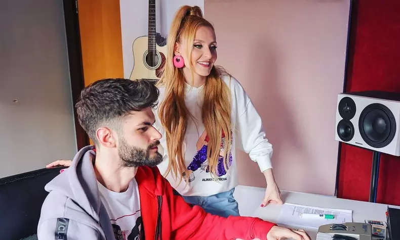 Din ce își câștigă veniturile Alina Sorescu. Artista nu a depins niciodată de banii lui Alexandru Ciucu