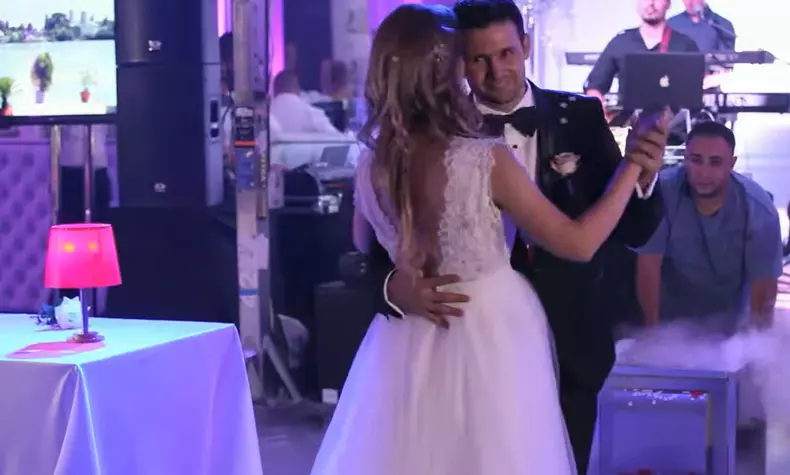 Cum a arătat soția lui Robert Tudor de la Power Couple în ziua nunții  (3)