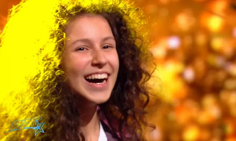 bianca-muntean-primul-golden-buzz-romanii-au-talent-2026 (4)