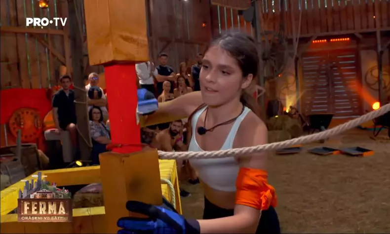 Ce-masina-conduce-acum-Elena-Chiriac.-Finalista-din-Ferma-i-a-uluit-pe-soferii-din-Bucuresti