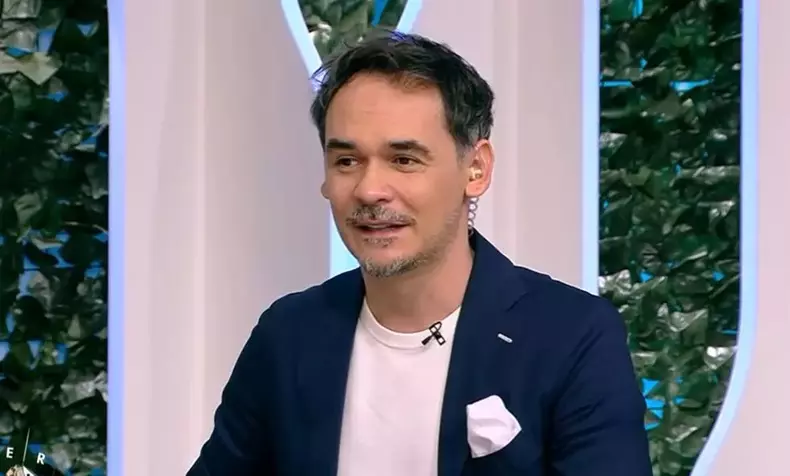 Motivul-pentru-care-Razvan-Simion-si-Dani-Otil-s-au-emotionat-pana-la-lacrimi-in-direct-3