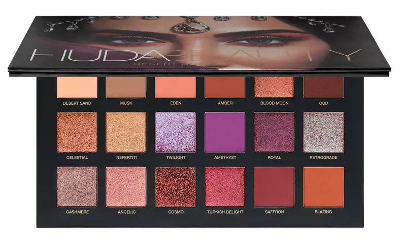 Paletă de farduri, Huda Beauty, Desert Dusk, 239 lei, disponibilă Sephora
