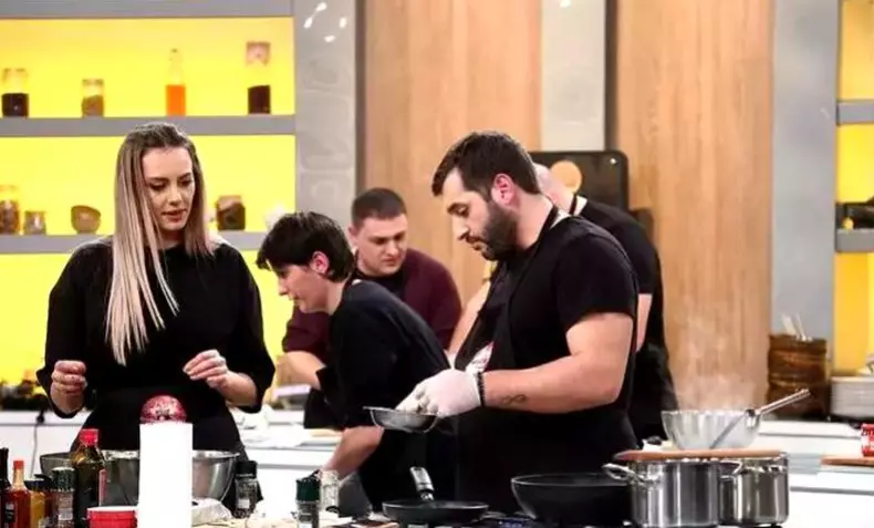 enzo de la chefi la cutite se iubeste cu fosta sotie a lui andrei stefanescu 3