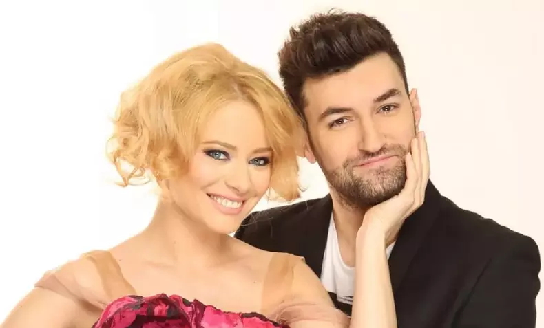 laura-cosoi-relatie-smiley-1