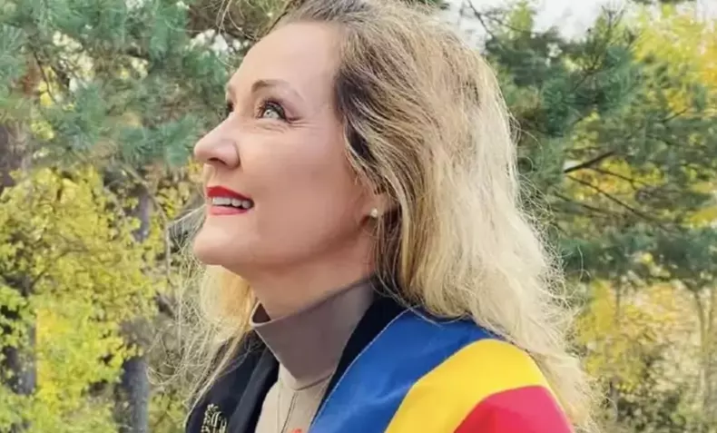 elena lasconi 4