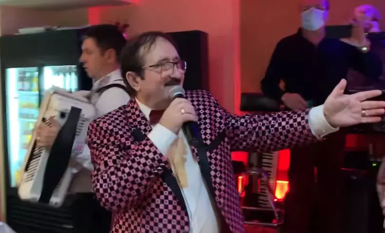 romica-tociu-zi-de-nastere-2