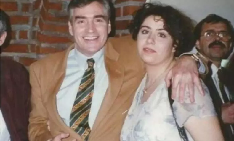 Oana-Roman-s-a-distantat-definitiv-de-tatal-ei-din-cauza-batailor-pe-care-le-a-primit-din-partea-lui-3