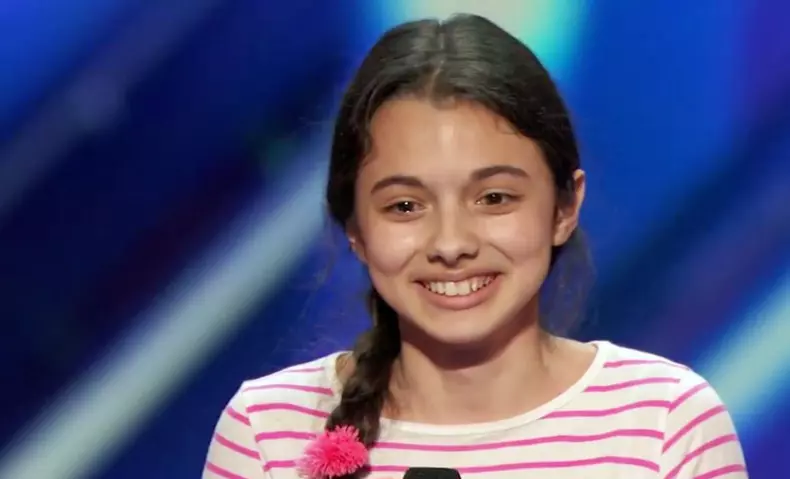 laura-bretan-romanii-au-talent-poza