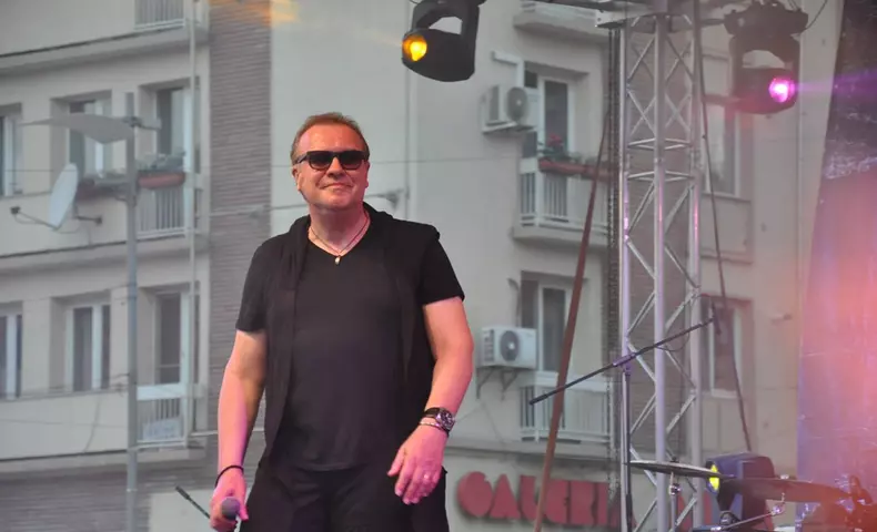 Gabriel Cotabiță - Avem momente când nu îmi aduceam aminte versurile