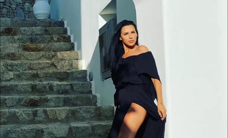Lavinia Pirva1