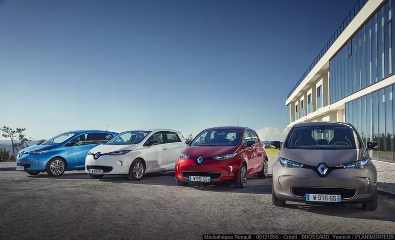 RENAULT ZOE (B10) Z.E. 40 DRIVE TESTS IN PORTUGAL