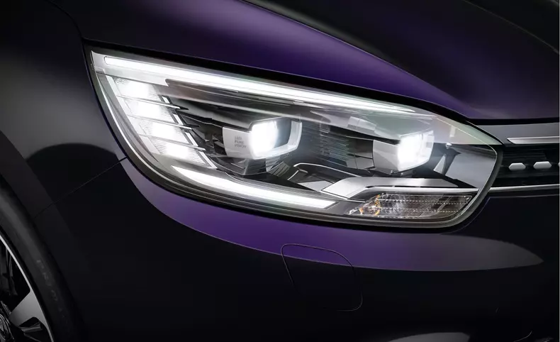 Renault Scenic 2017 08