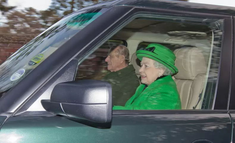 de ce membrii Familiei Regale Britanice nu poartă centura de siguranță