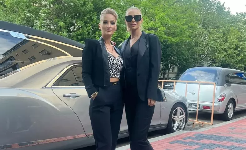 ionela si gabriela